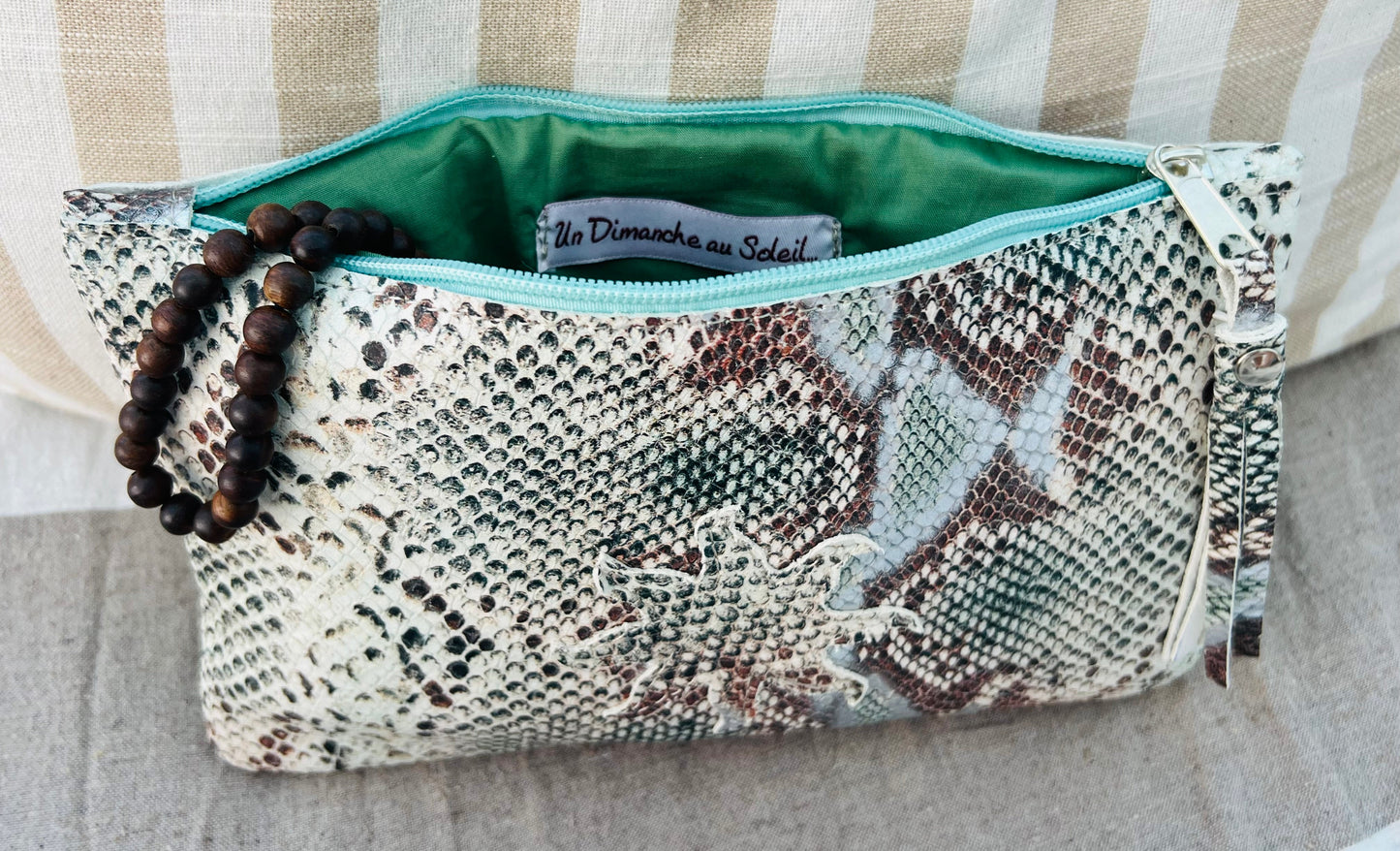 Pochette CHIC