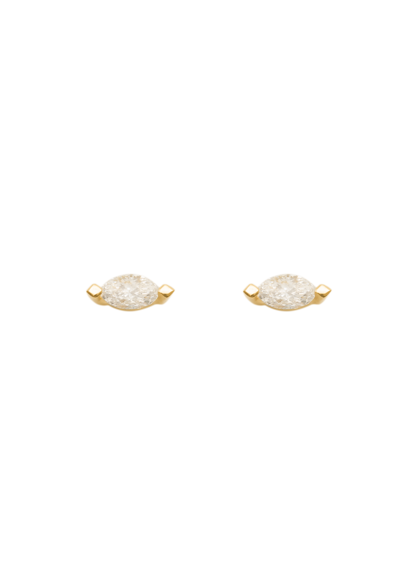 pear diamond earrings 18k