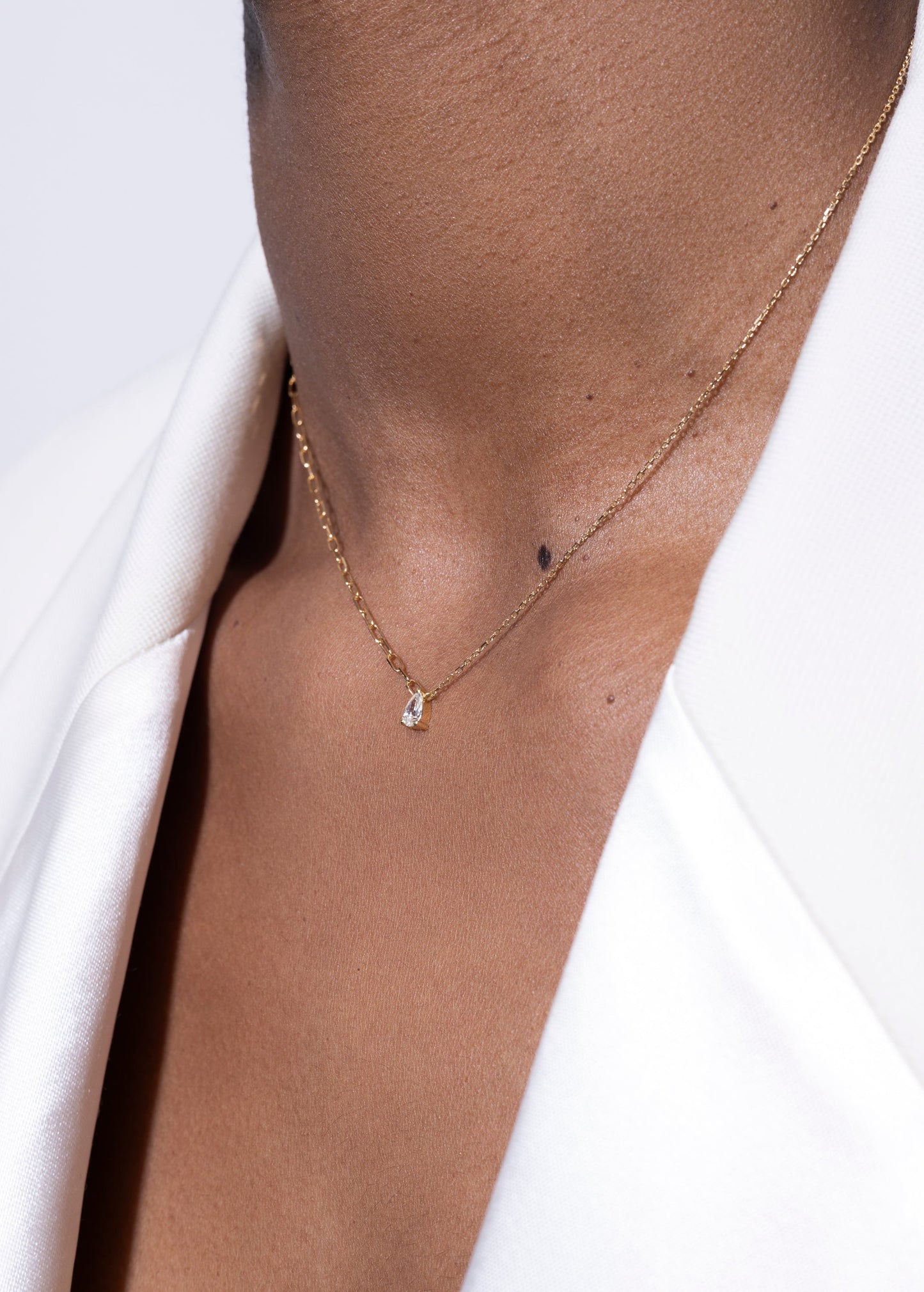 pear necklace 18k diamond