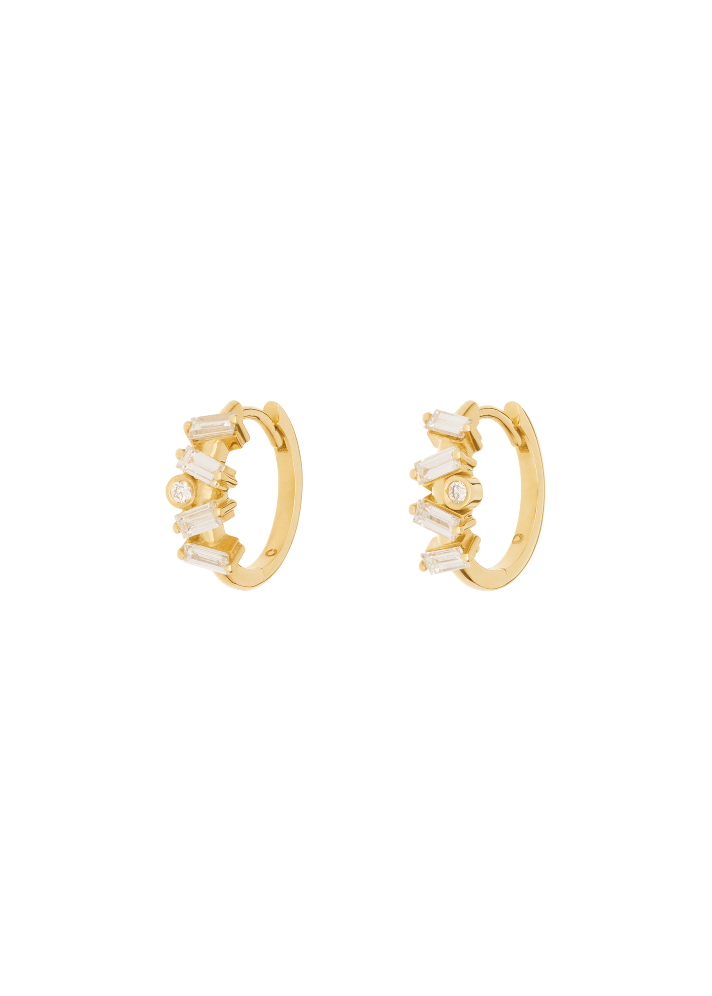 shaped diamond earrings 18k