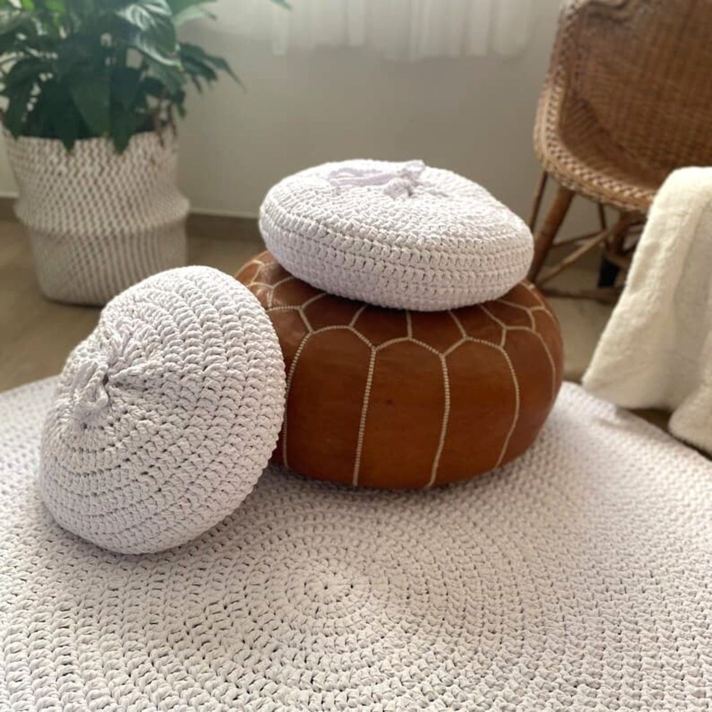 Round Crochet Pillowcase | Stone Gray